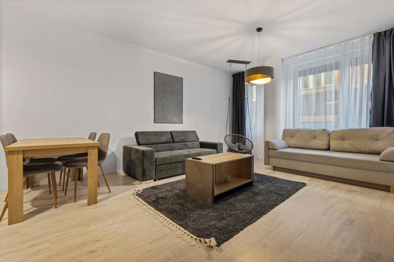 Appartamento Lam Anthracite W Ac & Balcony Bratislava Esterno foto
